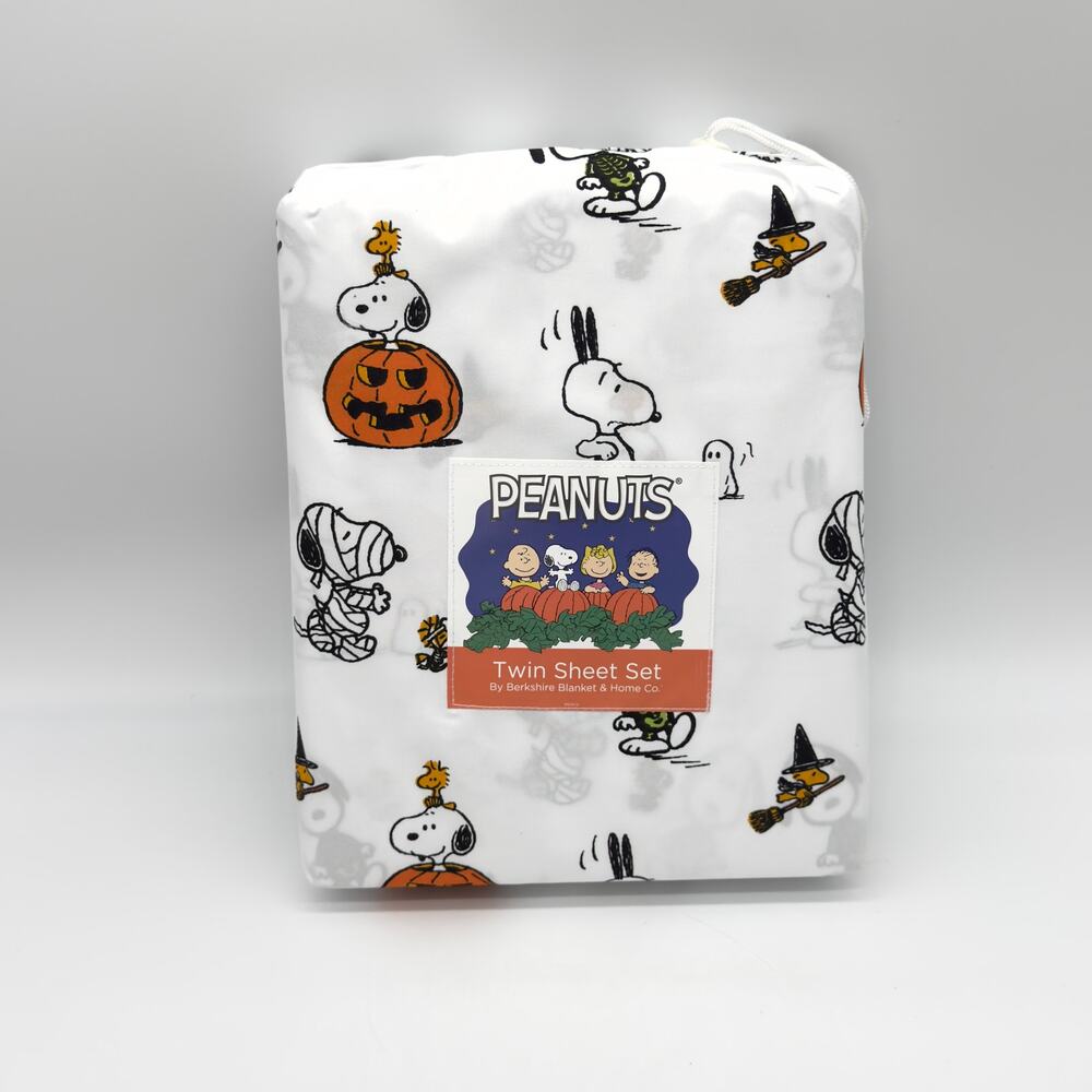 Peanuts Snoopy Woodstock TWIN Sheet Set Halloween Mummy Ghost Witch Costume NEW